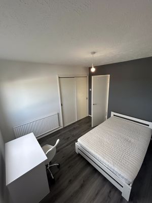 Photo 11- click for photo gallery